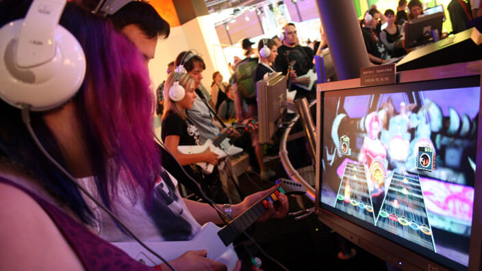 Tech-Trends--3-Important-Milestones-in-eSports-History-Guitar-game